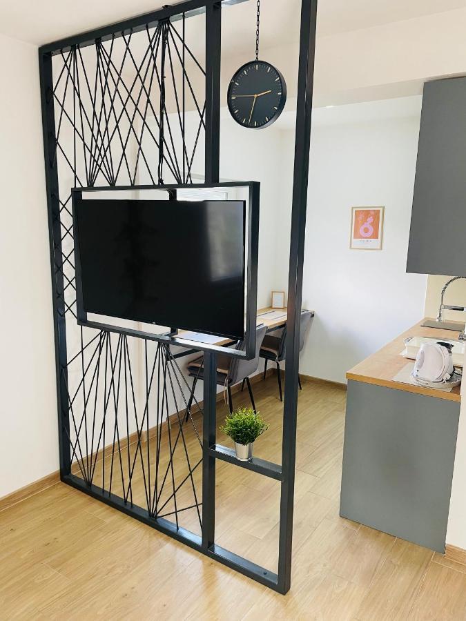 Muki Apartments Surčin Exteriör bild